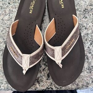 Coach Women's Tan and Cream Sandals
